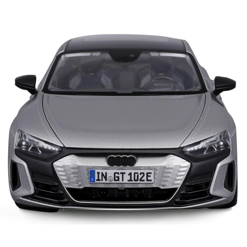Modellauto Audi RS e-tron GT 2022, silber, 1:18