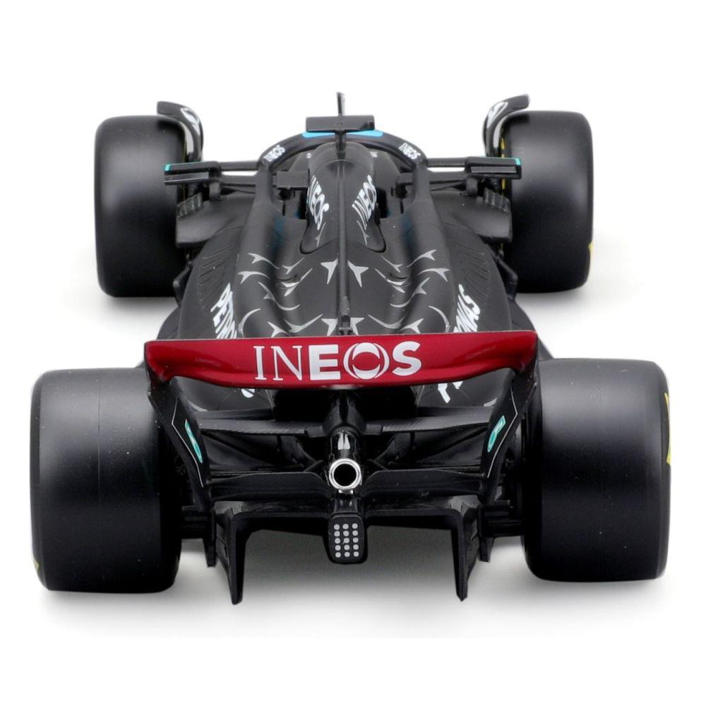 Modellauto Mercedes-AMG F1 W14 E Performance George Russell 2023, 1:24