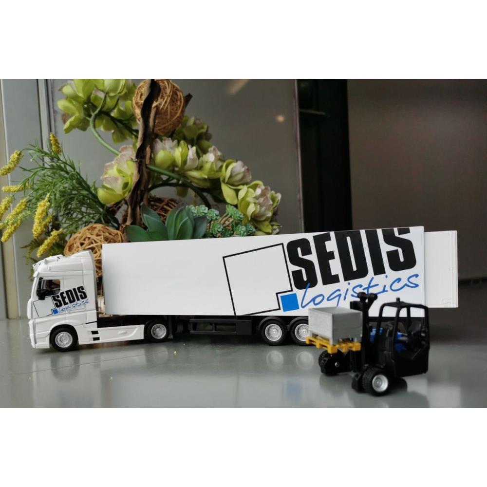 Modellauto Mercedes Lastwagen mit Stapler & Zubehör