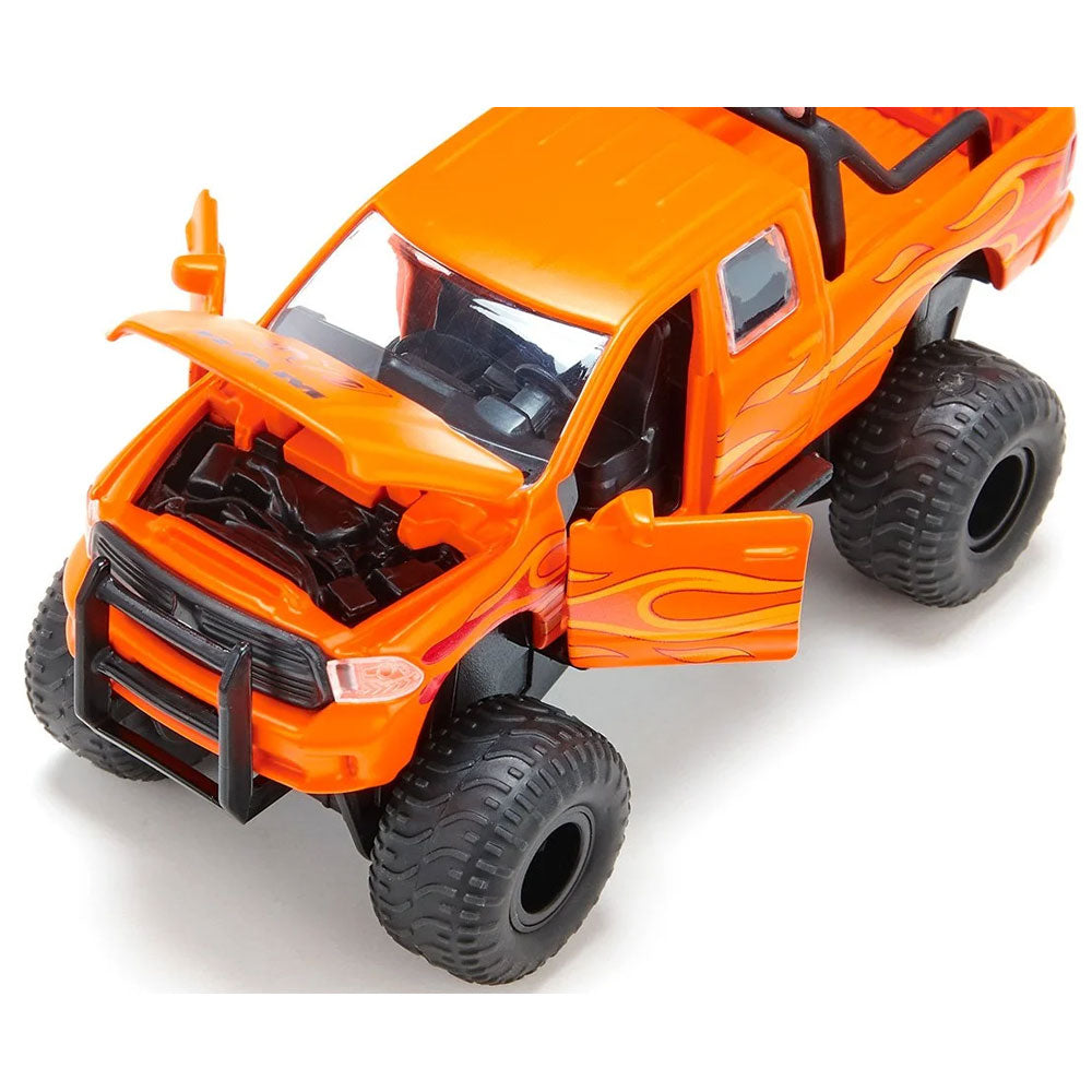 Modellauto RAM 1500 mit Ballonreifen, 1:50