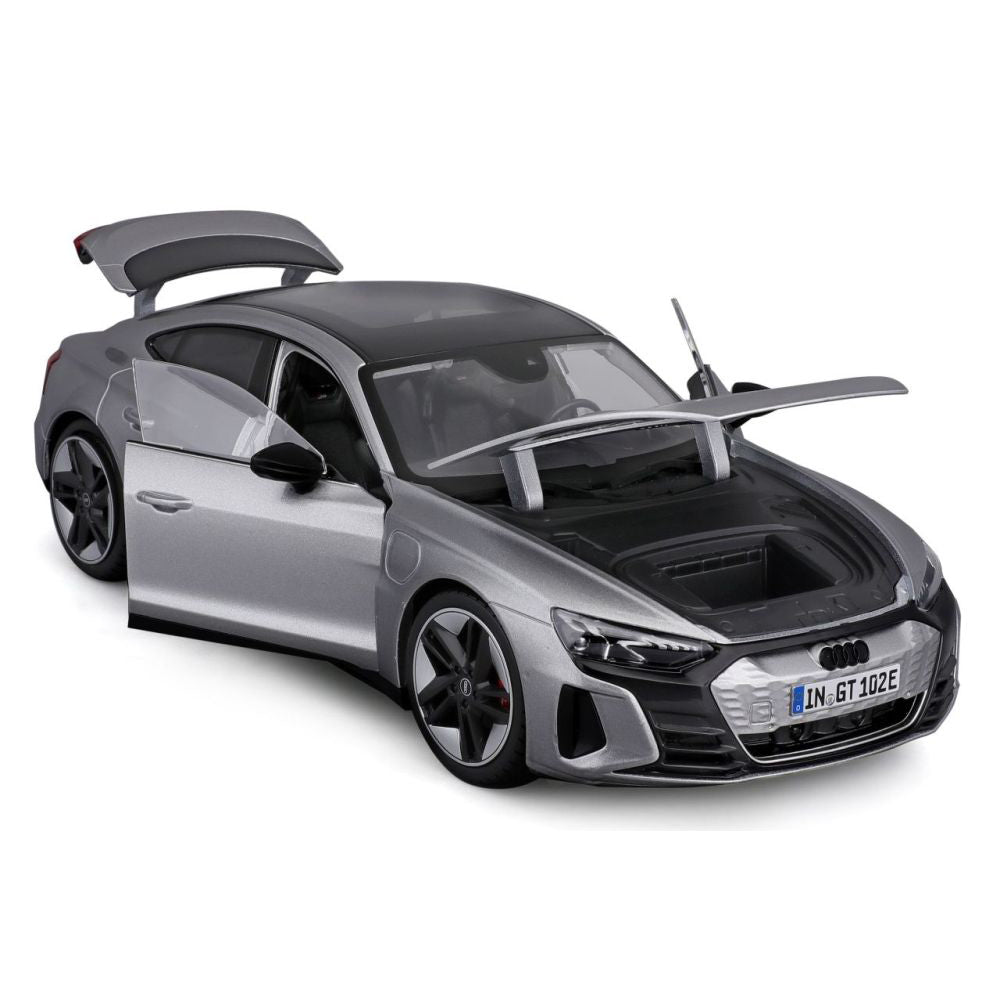 Modellauto Audi RS e-tron GT 2022, silber, 1:18