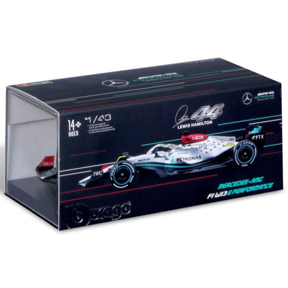 Modellauto Mercedes-AMG F1 W13 E Performance Lewis Hamilton 2022, 1:43