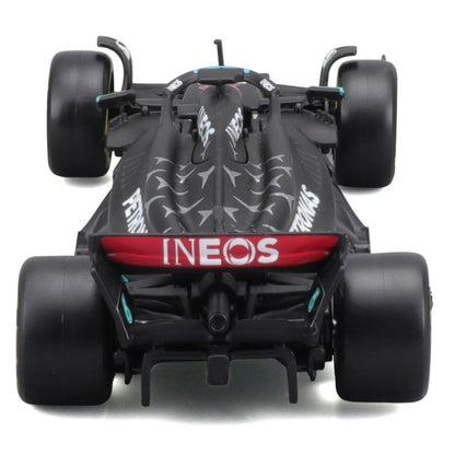 Modellauto Mercedes-AMG F1 W14 E Performance George Russell 2023, 1:43