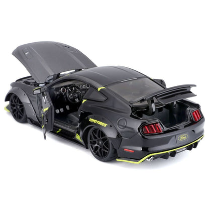 Modellauto Ford Mustang GT 2015, 1:18